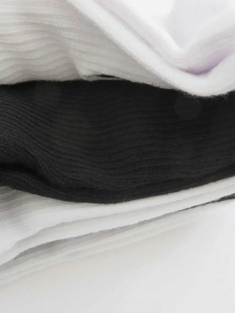 (#142) Playboy White n Black 5-PK Signature Logo Bunny Cushioned Crew Socks